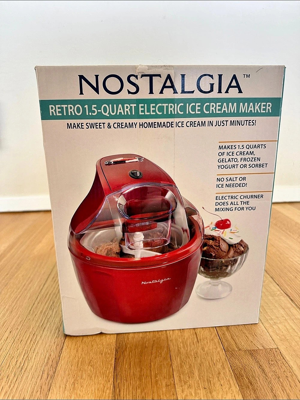 Nostalgia Retro 1.5-Quart Electric Ice Cream Maker Red Electric Ice Cream Maker